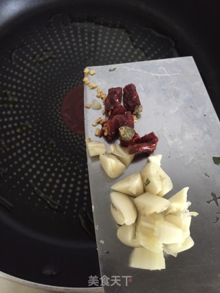 辣子豆芽的做法步骤：3