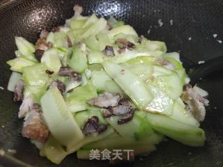 五花肉炒黄瓜的做法步骤：5