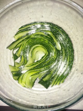 雪碧黄瓜的做法步骤：3