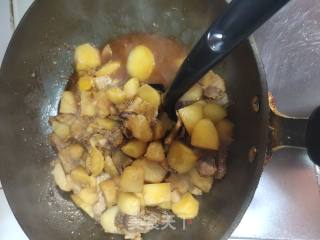 五花肉焖土豆的做法步骤：8