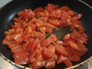 西红柿鸡蛋紫菜汤的做法步骤：3