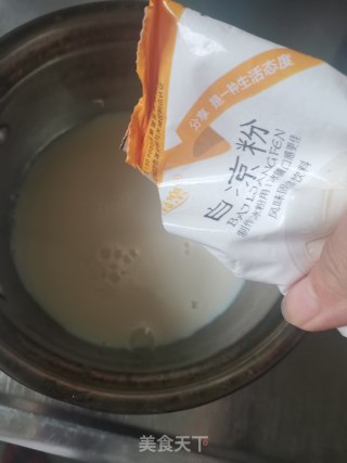 火龙果酸奶布丁杯的做法步骤：3
