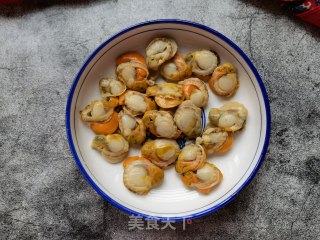 蒜蓉辣椒炒扇贝的做法步骤：2