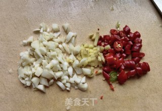 蒜蓉辣椒炒扇贝的做法步骤：4