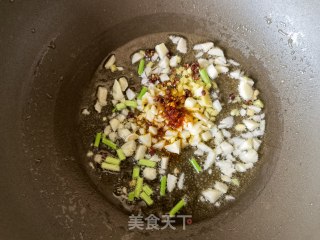 蒜蓉辣椒炒扇贝的做法步骤：6