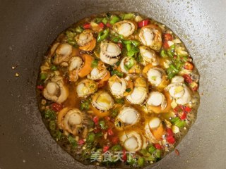 蒜蓉辣椒炒扇贝的做法步骤：11