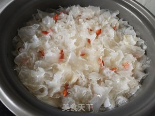 百合银耳羹的做法步骤：9