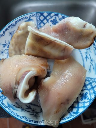 卤猪耳朵的做法步骤：4