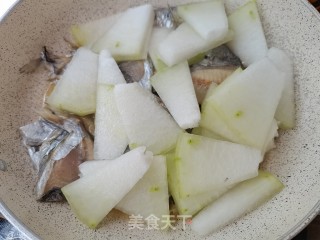 玉鲳鲞烧冬瓜的做法步骤：5
