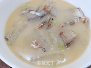玉鲳鲞烧冬瓜的做法步骤：8