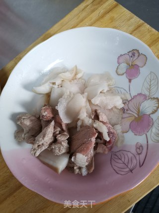 红烧臭鳜鱼的做法步骤：2