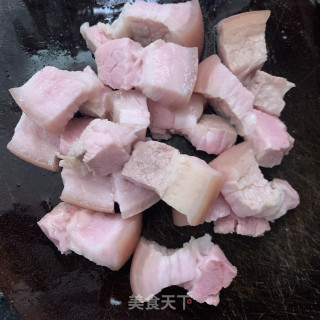 干豆角炖五花肉的做法步骤：2