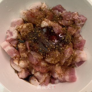 板栗蛋黄肉粽的做法步骤：2