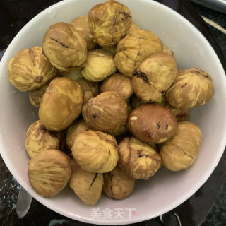 板栗蛋黄肉粽的做法步骤：6