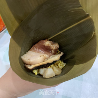 板栗蛋黄肉粽的做法步骤：12