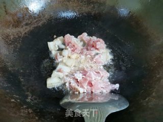青椒炒肉的做法步骤：3