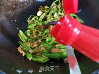青椒炒肉的做法步骤：6