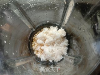 奶香玉米汁的做法步骤：2