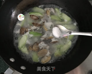 蛤蜊丝瓜汤的做法步骤：12