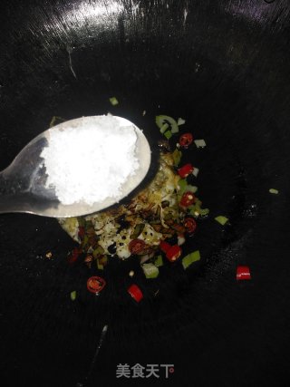 荷包蛋焖黑荞麦面的做法步骤：6