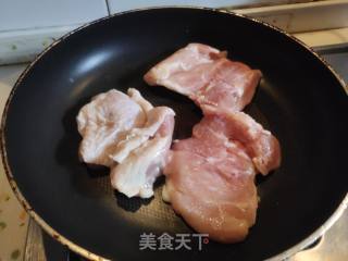 焖鸭腿肉盖烧饭的做法步骤：2