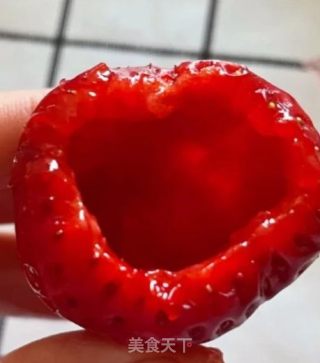 草莓炼乳冻的做法步骤：2