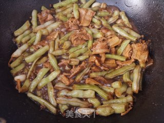 五花肉焖面的做法步骤：8