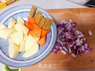 咖喱牛肉的做法步骤：4