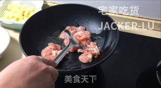 家常土豆咖喱鸡，简单又美味，小白也能做的经典美食。的做法步骤：2