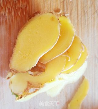 金针彩带迎新春的做法步骤：1