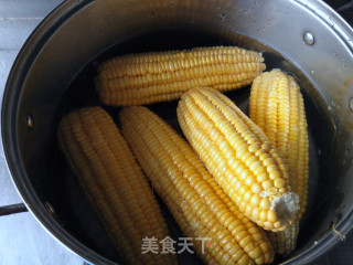 奶香玉米汁的做法步骤：2