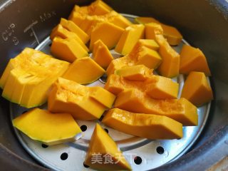 南瓜饼的做法步骤：2