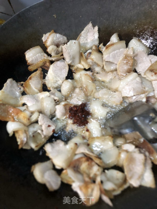 青椒回锅肉的做法步骤：3