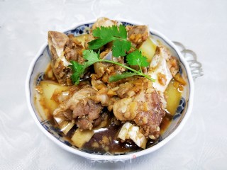 筒子骨蒸土豆的做法步骤：7