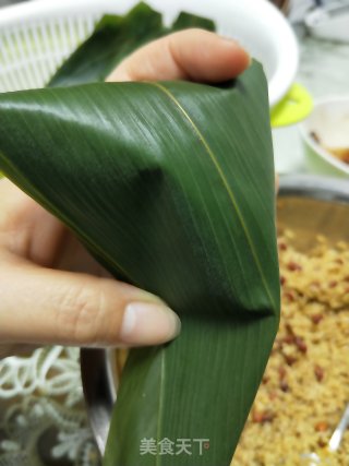 咸肉蛋黄粽的做法步骤：13