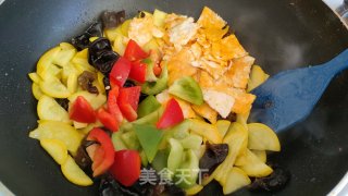 酱香西葫芦的做法步骤：5