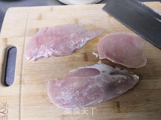 黑椒鸡胸的做法步骤：1