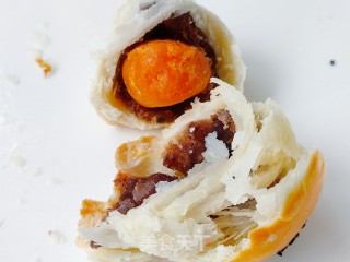 蛋黄酥的做法步骤：2