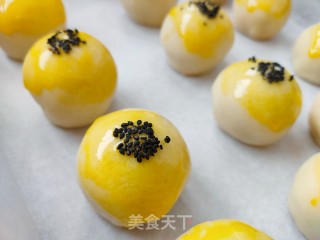蛋黄酥的做法步骤：10