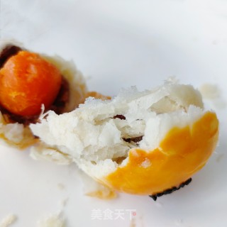 蛋黄酥的做法步骤：16