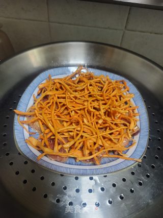 虫草花蒸鸡的做法步骤：5