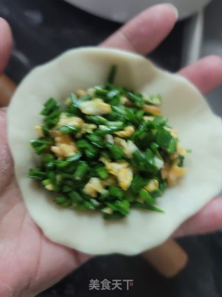 香煎韭菜盒子的做法步骤：7