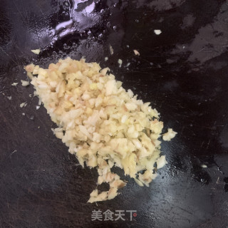 蒜蓉蒸鱼头的做法步骤：2