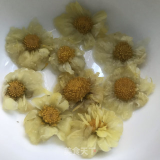 蜂蜜菊花茶的做法步骤：5