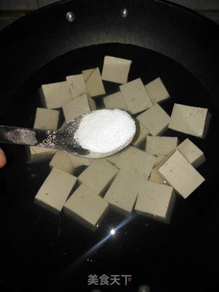 油泼豆腐的做法步骤：2