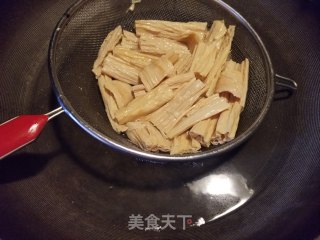 腐竹木耳拌黄瓜的做法步骤：9