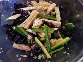腐竹木耳拌黄瓜的做法步骤：15