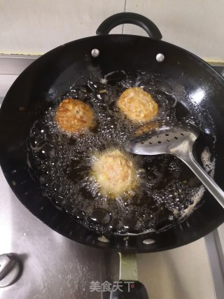 红烧狮子头的做法步骤：10