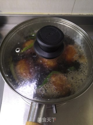 红烧狮子头的做法步骤：17