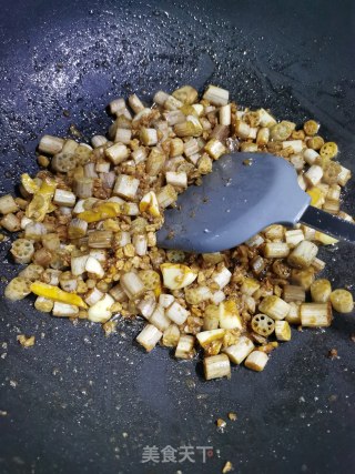 肉末炒藕带的做法步骤：5
